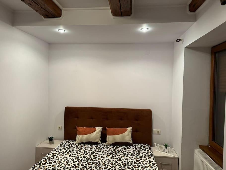 Iazi Apartament Brasov Exterior photo